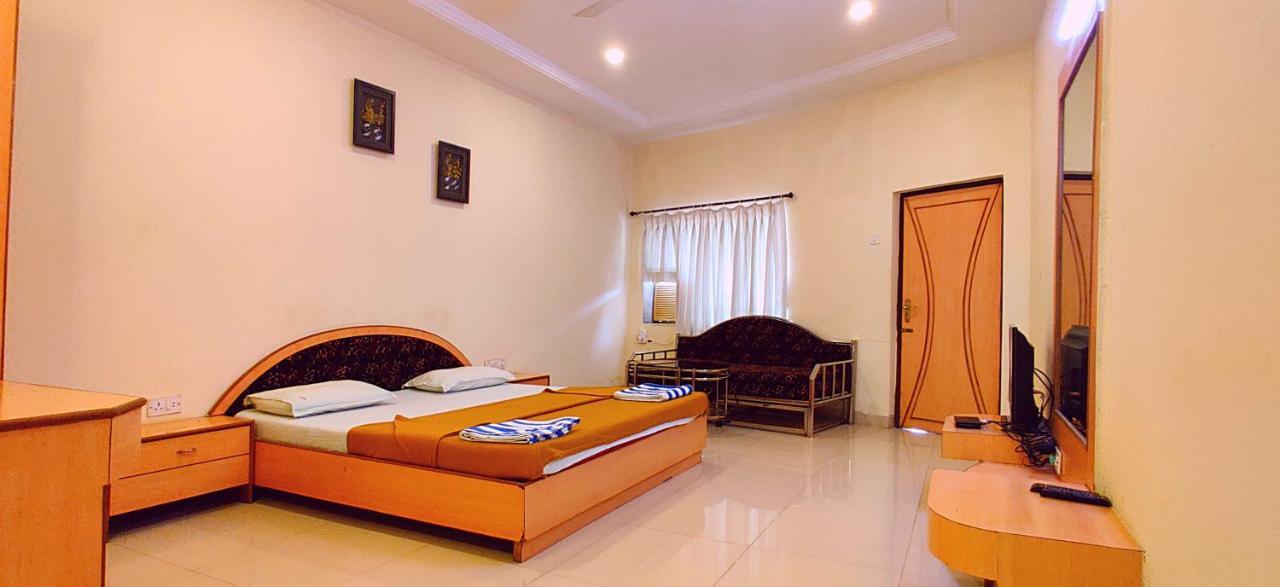 Golden Resort&Farm Nashik Exterior foto