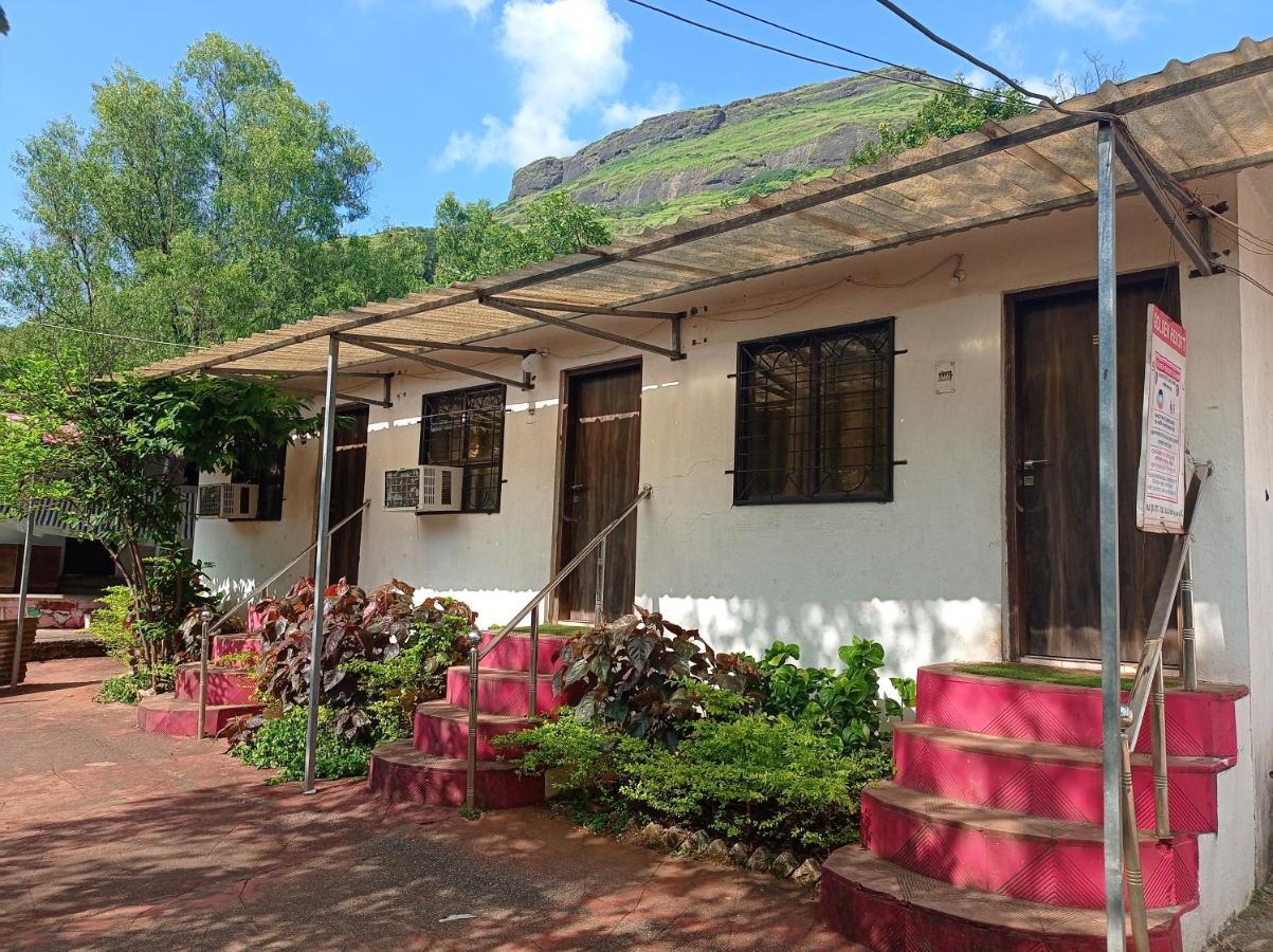 Golden Resort&Farm Nashik Exterior foto