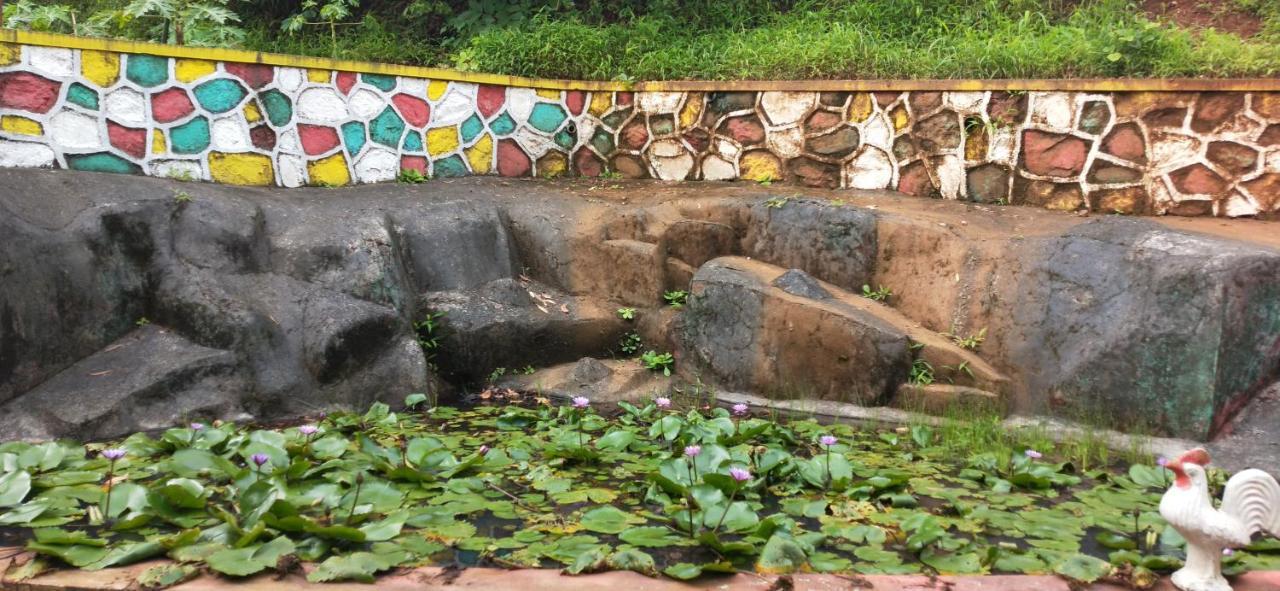 Golden Resort&Farm Nashik Exterior foto